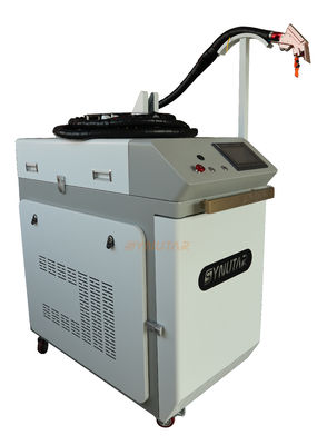 Kontinuierliche tragbare Laserreinigungsmaschine 1500W / 2000W zur Rostentfernung