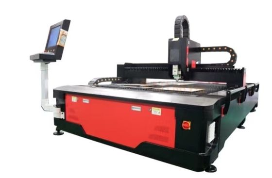 Präzisions 10,6um Faserlaserschneidemaschine mit Cypcut-Steuerungssystem - 1500*3000mm Arbeitsfläche